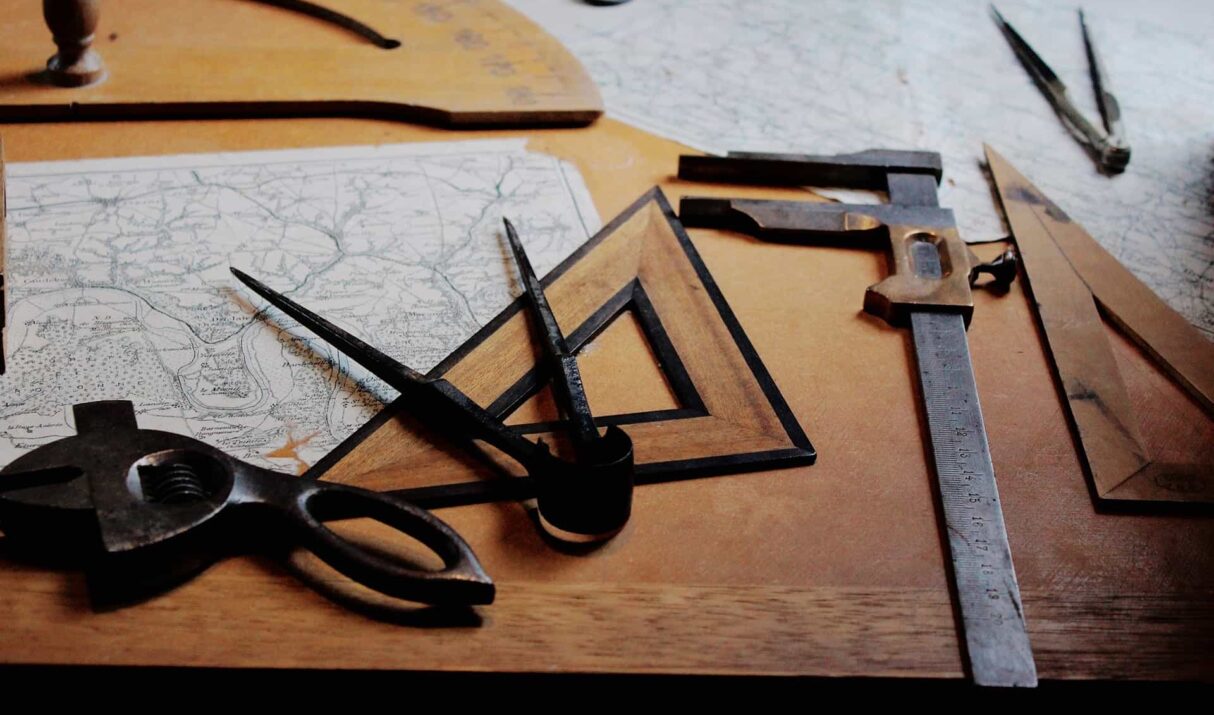 Spooncarving knife making in Sheffield